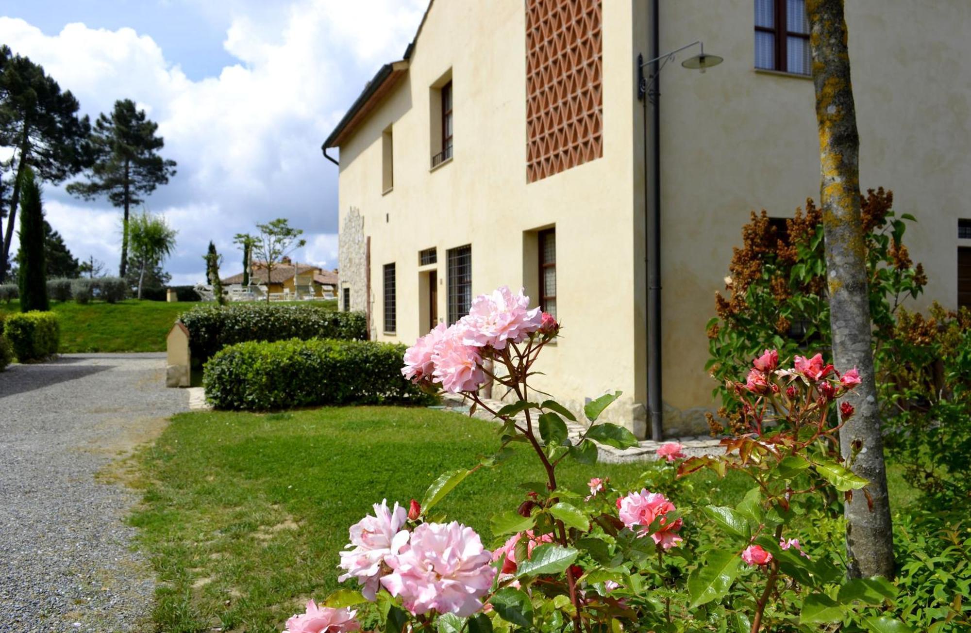Tuscany Country Apartments Ґамбассі-Терме Екстер'єр фото