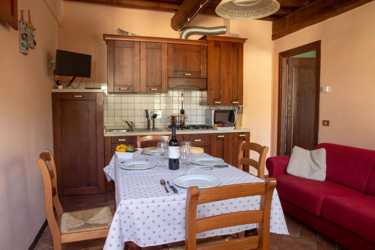 Tuscany Country Apartments Ґамбассі-Терме Екстер'єр фото