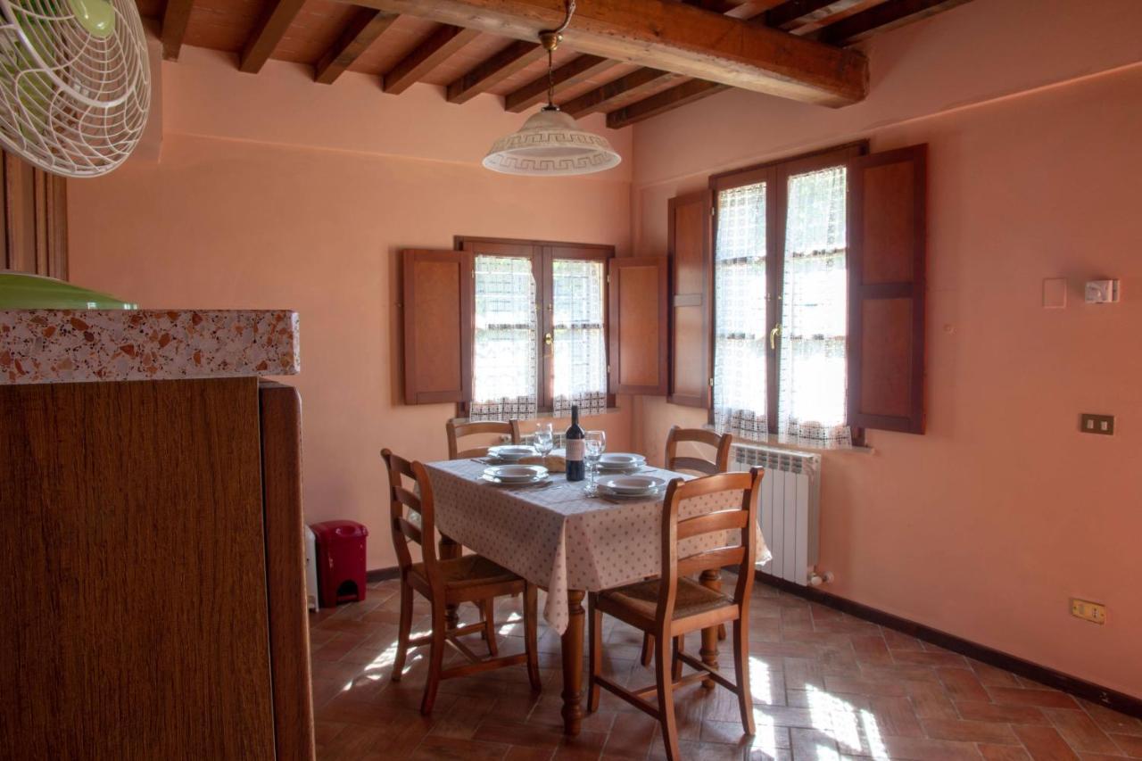 Tuscany Country Apartments Ґамбассі-Терме Екстер'єр фото