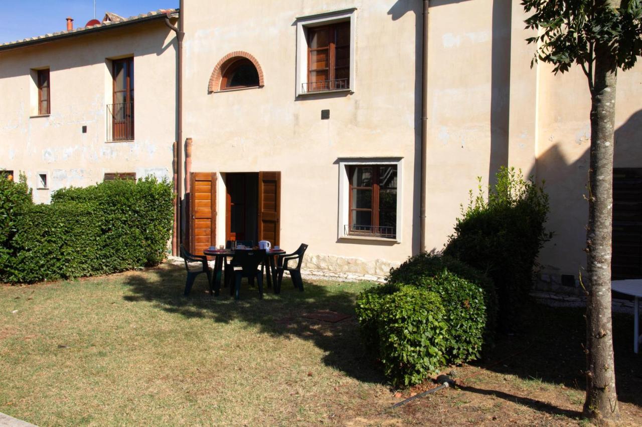 Tuscany Country Apartments Ґамбассі-Терме Екстер'єр фото
