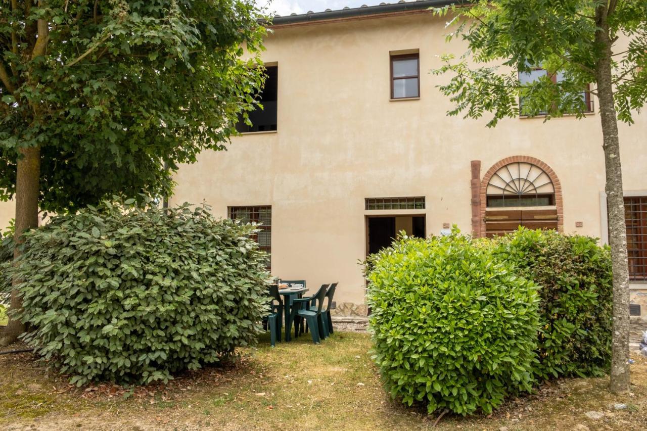 Tuscany Country Apartments Ґамбассі-Терме Екстер'єр фото